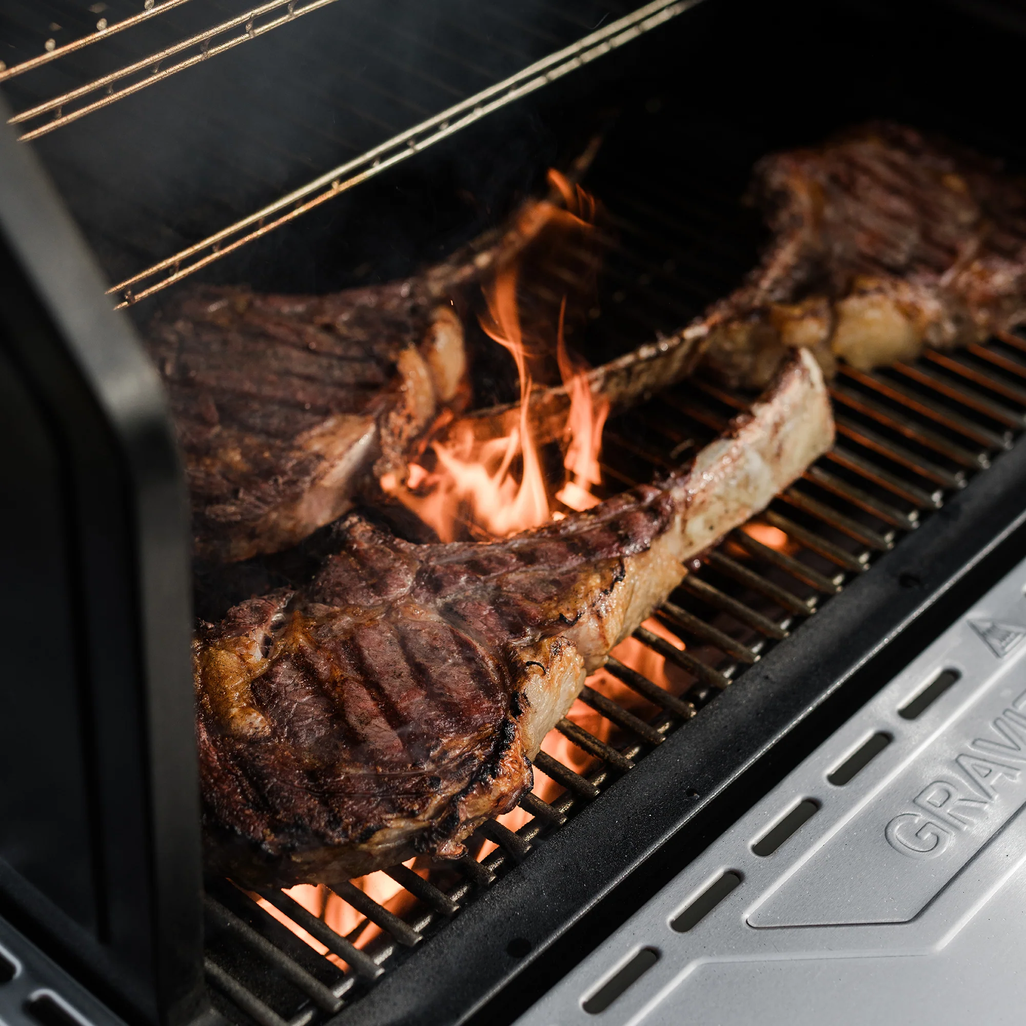 Masterbuilt Gravity Series XT- Barbecue a Carbone - Image 5