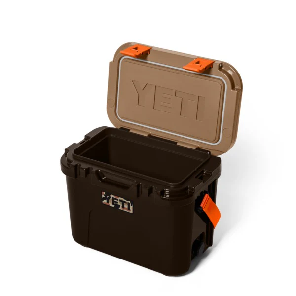 YETI Roadie 15 WETLANDS CAMO - Image 2